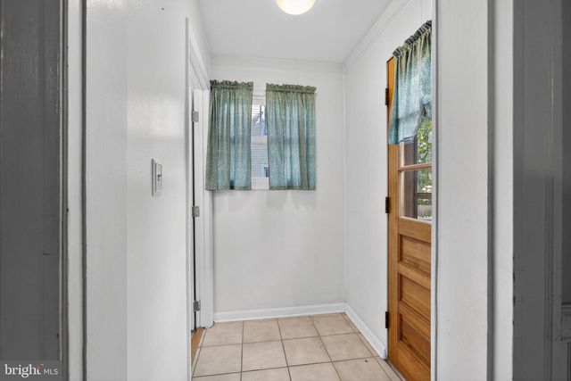 9 ROGNEL, Baltimore, MD 21228
