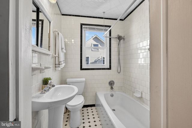 9 ROGNEL, Baltimore, MD 21228