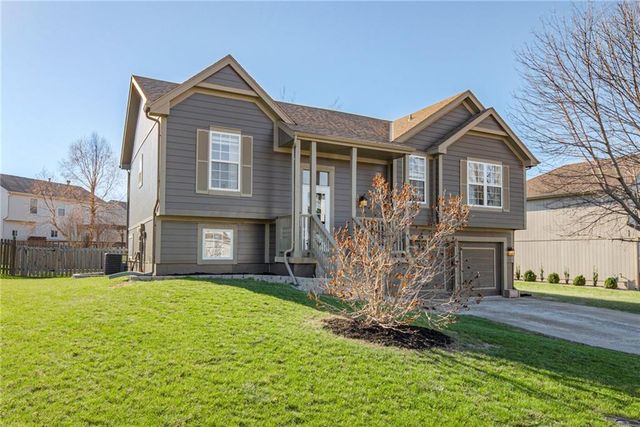 14955 W 154th Street, Olathe, KS 66062