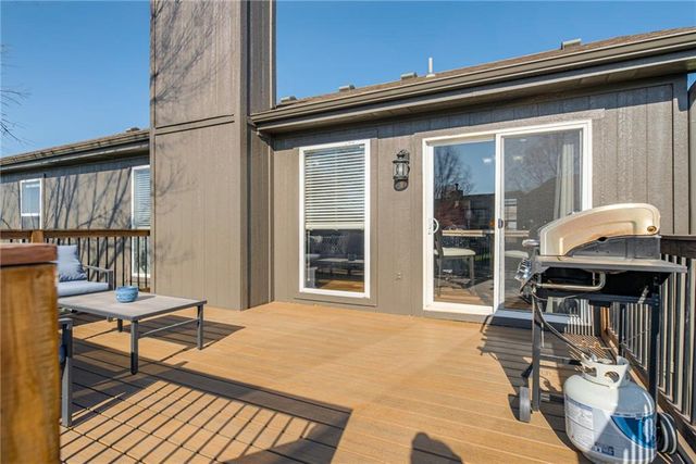 14955 W 154th Street, Olathe, KS 66062