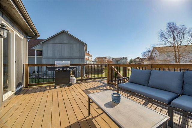 14955 W 154th Street, Olathe, KS 66062