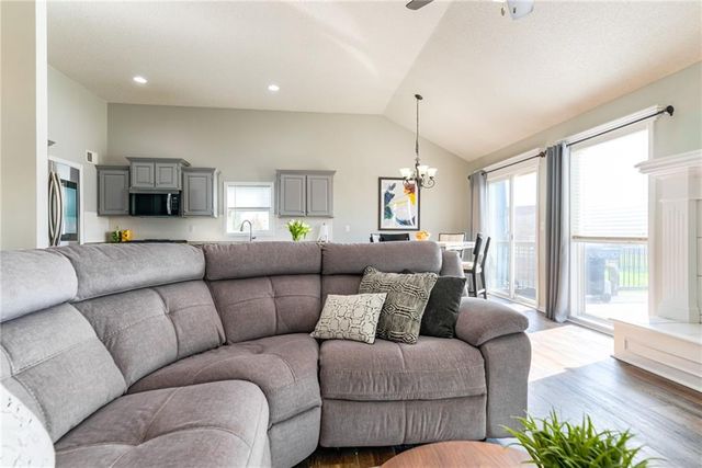 14955 W 154th Street, Olathe, KS 66062