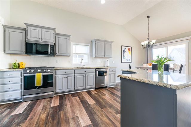 14955 W 154th Street, Olathe, KS 66062