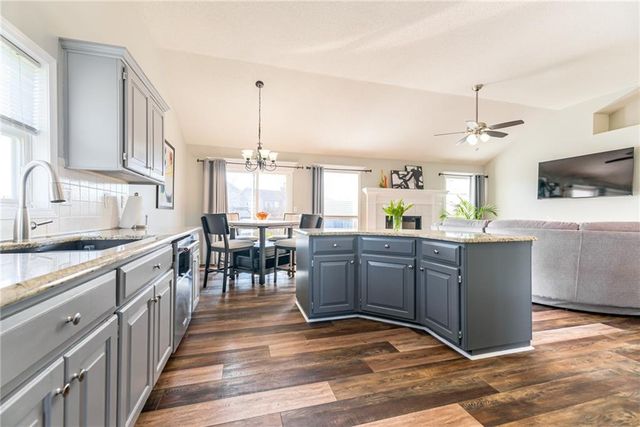 14955 W 154th Street, Olathe, KS 66062