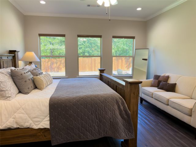 214 Colt Drive, Lake Kiowa, TX 76240