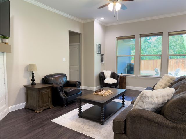 214 Colt Drive, Lake Kiowa, TX 76240
