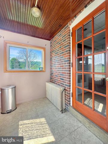 2209 N PLEASANTVIEW RD, Pottstown, PA 19464