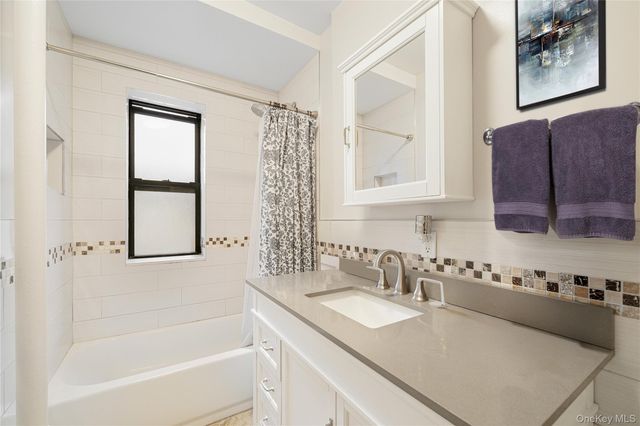 604 Tompkins Avenue E7, Mamaroneck, NY 10543