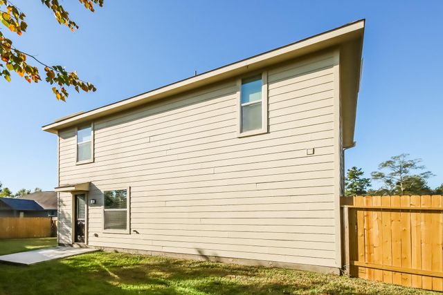 261 Kellyn Court, Conroe, TX 77306