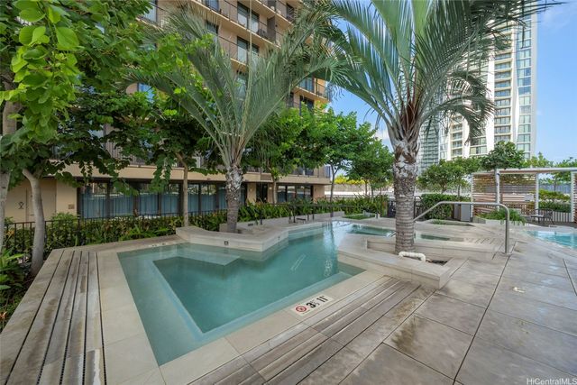 987 Queen Street 2809, Honolulu, HI 96814