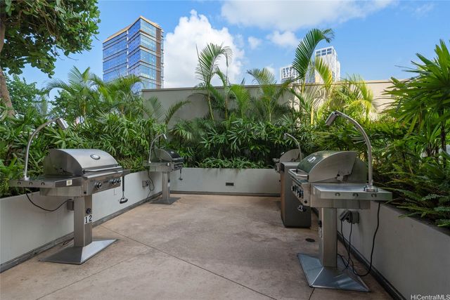 987 Queen Street 2809, Honolulu, HI 96814