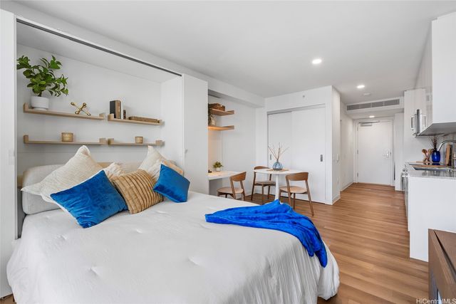 987 Queen Street 2809, Honolulu, HI 96814