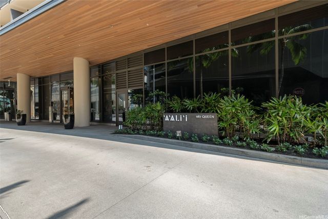 987 Queen Street 2809, Honolulu, HI 96814
