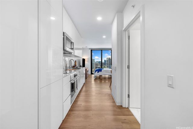 987 Queen Street 2809, Honolulu, HI 96814
