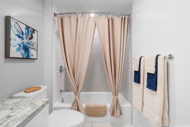 987 Queen Street 2809, Honolulu, HI 96814