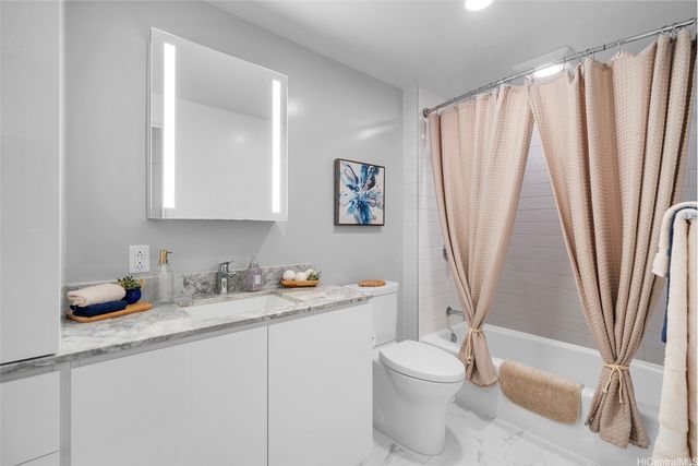 987 Queen Street 2809, Honolulu, HI 96814