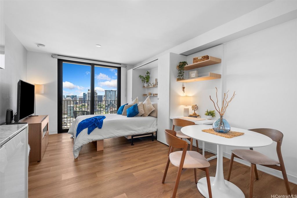 987 Queen Street 2809, Honolulu, HI 96814