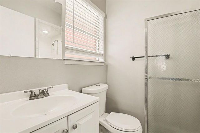 812 Rolling Meadows Boulevard, Oklahoma City, OK 73110