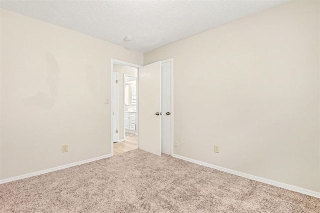 812 Rolling Meadows Boulevard, Oklahoma City, OK 73110