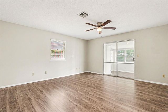 812 Rolling Meadows Boulevard, Oklahoma City, OK 73110