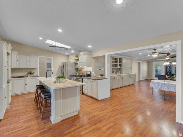 5173 S 2825 W, Roy, UT 84067