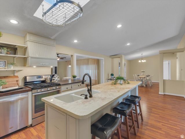 5173 S 2825 W, Roy, UT 84067