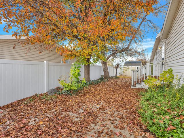 5173 S 2825 W, Roy, UT 84067