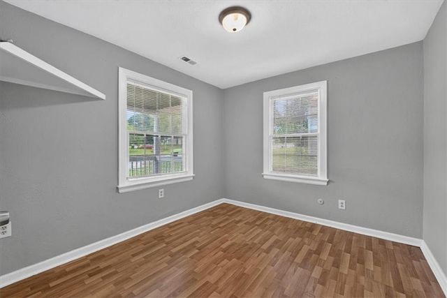207 W North Avenue, Belton, MO 64012