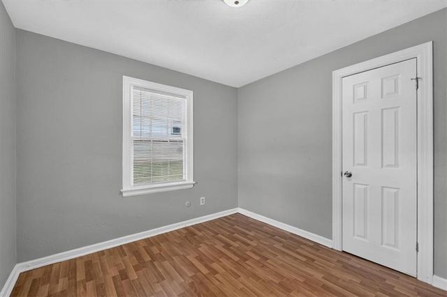 207 W North Avenue, Belton, MO 64012