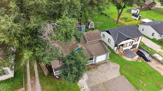 207 W North Avenue, Belton, MO 64012