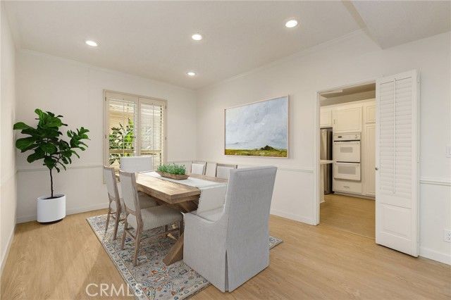 5216 Yarmouth 105, Encino (los Angeles), CA 91316