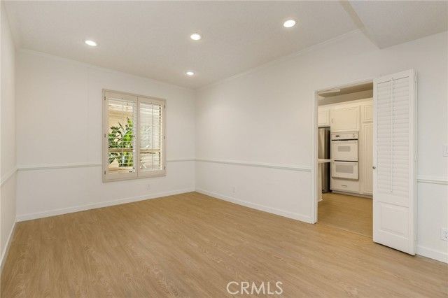 5216 Yarmouth 105, Encino (los Angeles), CA 91316