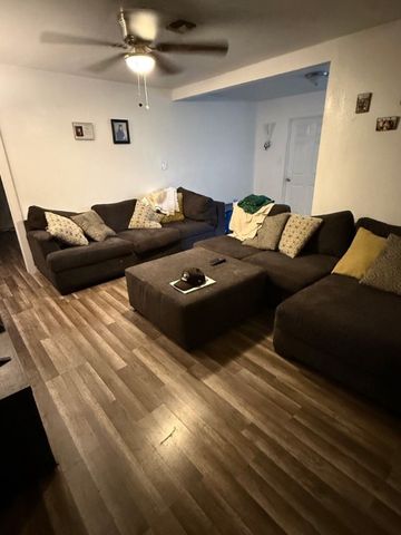 626 W Kenedy Ave, Kingsville, TX 78363