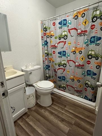 626 W Kenedy Ave, Kingsville, TX 78363