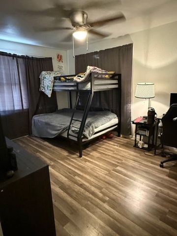 626 W Kenedy Ave, Kingsville, TX 78363