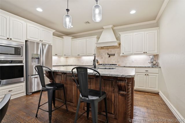 7917 N 146th East Avenue, Owasso, OK 74055