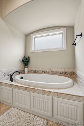 7917 N 146th East Avenue, Owasso, OK 74055