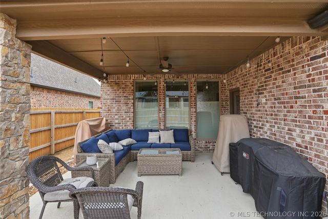 7917 N 146th East Avenue, Owasso, OK 74055