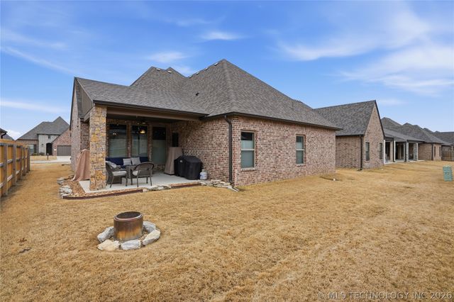 7917 N 146th East Avenue, Owasso, OK 74055