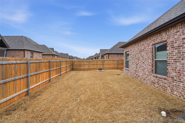 7917 N 146th East Avenue, Owasso, OK 74055