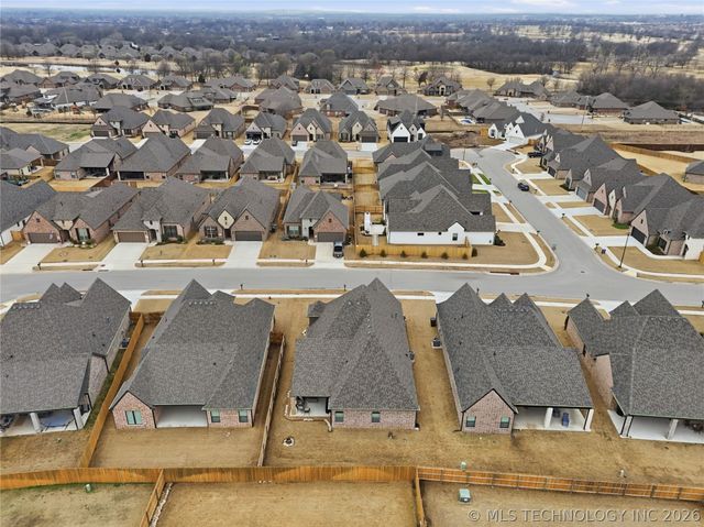 7917 N 146th East Avenue, Owasso, OK 74055