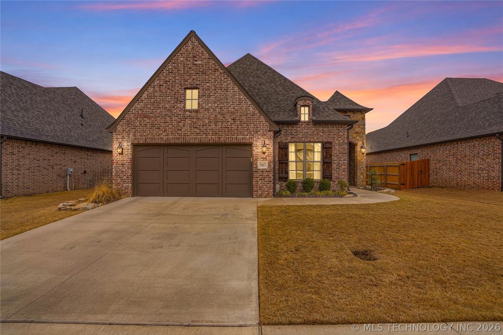 7917 N 146th East Avenue, Owasso, OK 74055