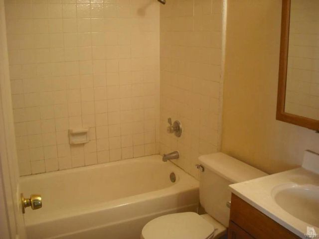 650 W Hemlock Street, Port Hueneme, CA 93041
