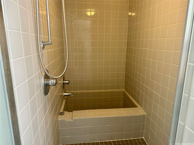 2440 Kuhio Avenue 1608, Honolulu, HI 96815