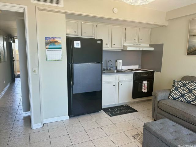 2440 Kuhio Avenue 1608, Honolulu, HI 96815