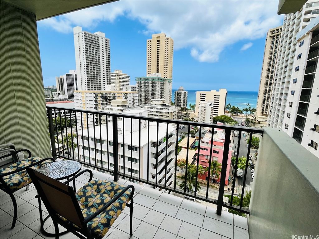 2440 Kuhio Avenue 1608, Honolulu, HI 96815