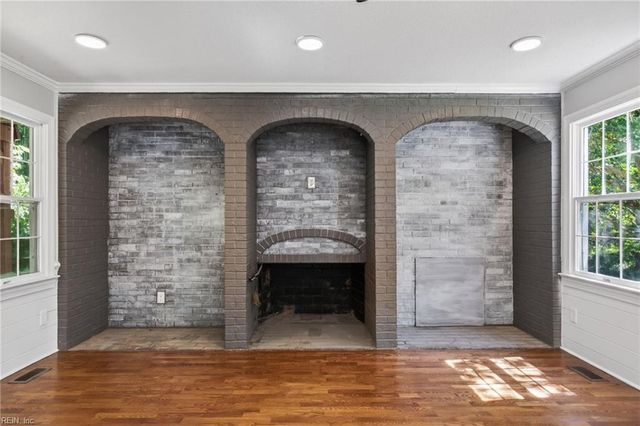 118 Sandpiper ST, Newport News, VA 23602