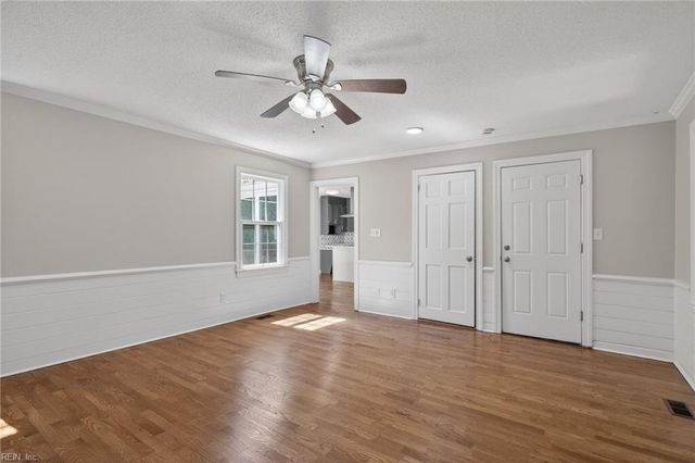 118 Sandpiper ST, Newport News, VA 23602