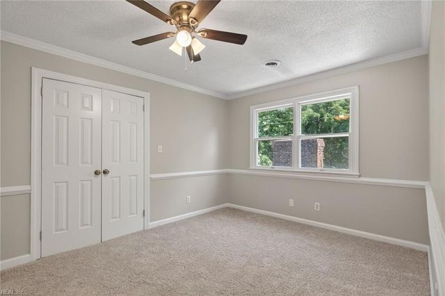 118 Sandpiper ST, Newport News, VA 23602