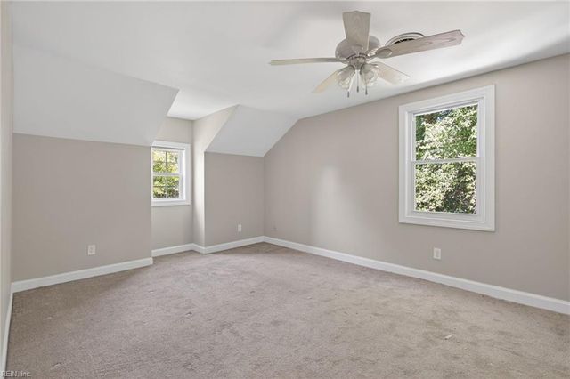 118 Sandpiper ST, Newport News, VA 23602
